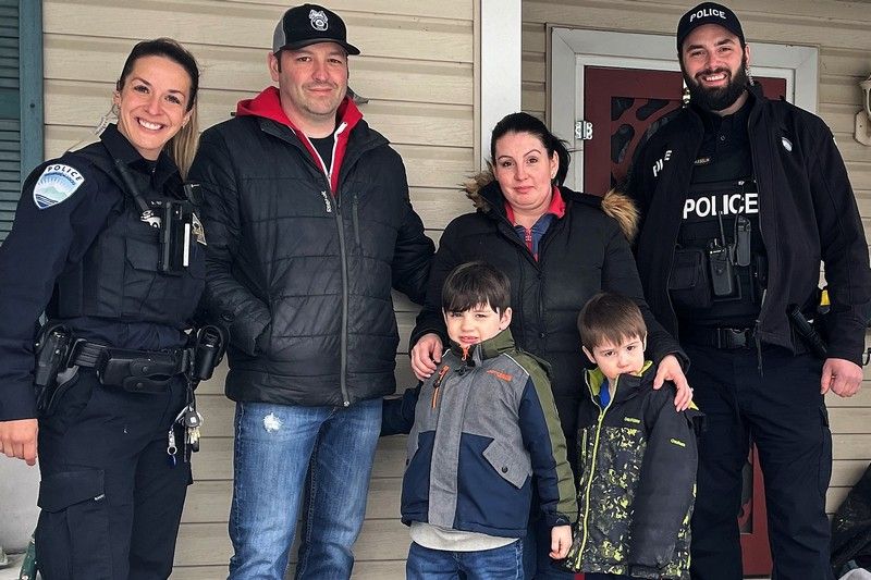 Deux policiers de Magog ont posé un geste héroïque